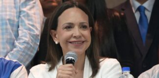 Exembajador de Panamá ante la OEA: «Con lo que está ocurriendo con el régimen de Delcy Rodríguez, su regreso a Venezuela está cada vez más cerca» Exembajador de Panamá ante la OEA: "Con lo que está ocurriendo con el régimen de Delcy Rodríguez, su regreso a Venezuela está cada vez más cerca"