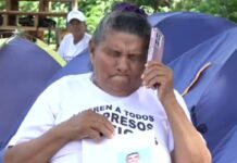 Madre del preso político Alejandro Apolinar: «A mi hijo le dieron tantos golpes que convulsionó» Madre del preso político Alejandro Apolinar: "A mi hijo le dieron tantos golpes que convulsionó"
