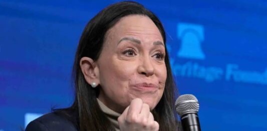 María Corina Machado le pide a Delcy Rodríguez apoyar la transición democrática: "Ella tendrá incentivos y creo que es su última oportunidad"