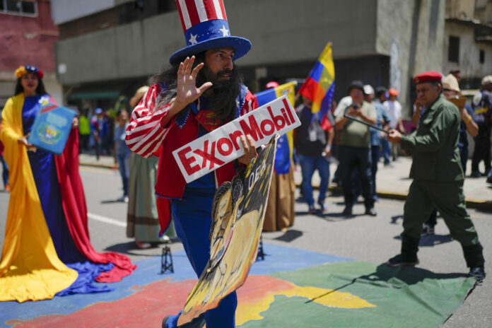 Exxon Mobil pasa de “no invertir” a ver oportunidad en Venezuela tras apertura del régimen exxon mobil venezuela inversion optimismo