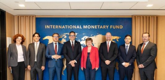 Comitiva del régimen se reunió con la directora del FMI para evaluar asistencia y recuperación de fondos