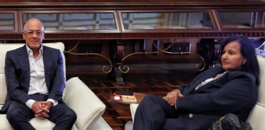 Asamblea Nacional 2015: Reuniones de Figuera con Rodríguez y Barrett son parte del diálogo para la transición democrática