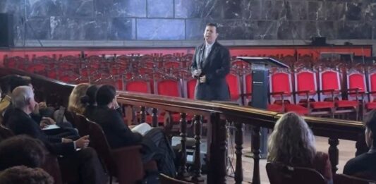 Javier Tarazona a estudiantes de la ULA: "Salí de la cárcel sin odio, pero con deseo de justicia"