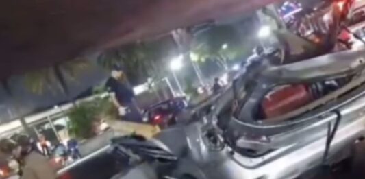 Tres fallecidos y cuatro heridos por accidente de tránsito en el distribuidor El Ciempiés