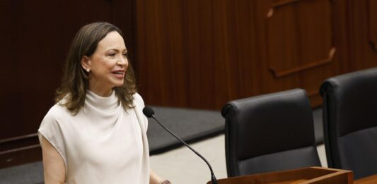 María Corina Machado insistió en liderar cualquier negociación con el régimen de Delcy Rodríguez