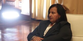 Dinorah Figuera regresa a EE. UU. tras reunirse con Jorge Rodríguez en Caracas Dinorah Figuera regresa a EE. UU. tras reunirse con Jorge Rodríguez en Caracas