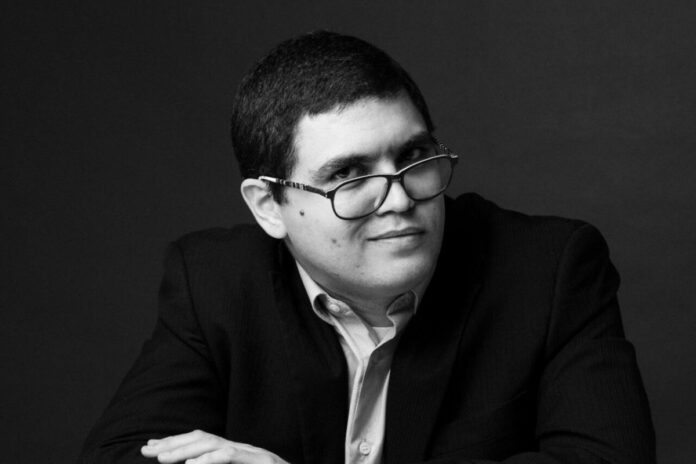 Luis Carlos Díaz exige a la comunidad internacional revelar mecanismos de extorsión del régimen en su «diplomacia de rehenes» Luis Carlos Díaz exige a la comunidad internacional revelar mecanismos de extorsión del régimen en su "diplomacia de rehenes"