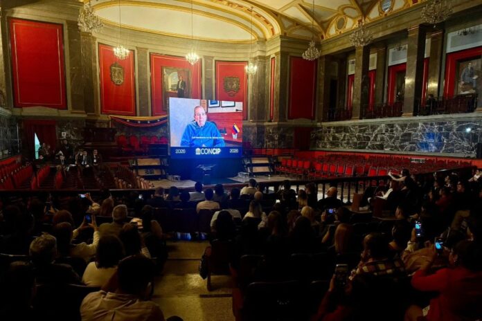 Edmundo González Urrutia destacó valor del debate para el futuro de Venezuela tras participar en el Concip III Edmundo González Urrutia destacó valor del debate para el futuro de Venezuela tras participar en el Concip III