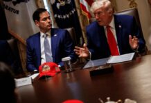 Donald Trump anuncia ataques «muy duros» contra Irán y compara la operación con lo que EE. UU. hizo con Venezuela Donald Trump anuncia ataques "muy duros" contra Irán y compara la operación con lo que EE. UU. hizo con Venezuela
