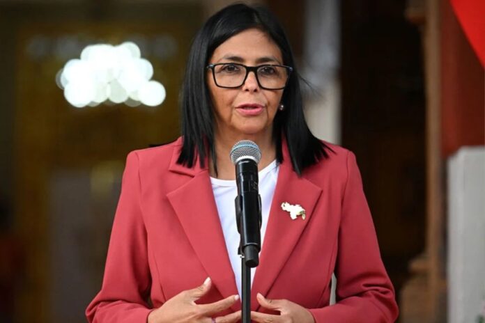 Departamento de Estado pide inmunidad para Delcy Rodríguez al reconocerla como «jefa de Estado en ejercicio» Departamento de Estado pide inmunidad para Delcy Rodríguez al reconocerla como "jefa de Estado en ejercicio"