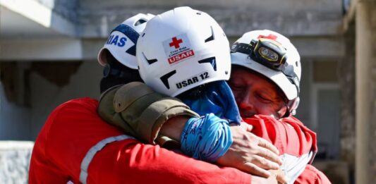 Testimonio de los rescatistas de Miami tras los terremotos en Venezuela: "No vi nada más que tristeza y destrucción"