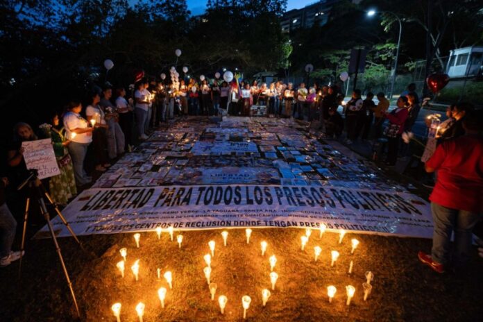 Familiares denuncian abandono de los presos políticos tras el doble terremoto Familiares denuncian abandono de los presos políticos tras el doble terremoto