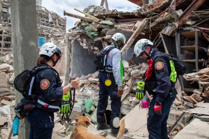 Embajada de EE. UU. agradece a equipos de rescate que culminaron su misión humanitaria en Venezuela Embajada de EE. UU. agradece a equipos de rescate que culminaron su misión humanitaria en Venezuela