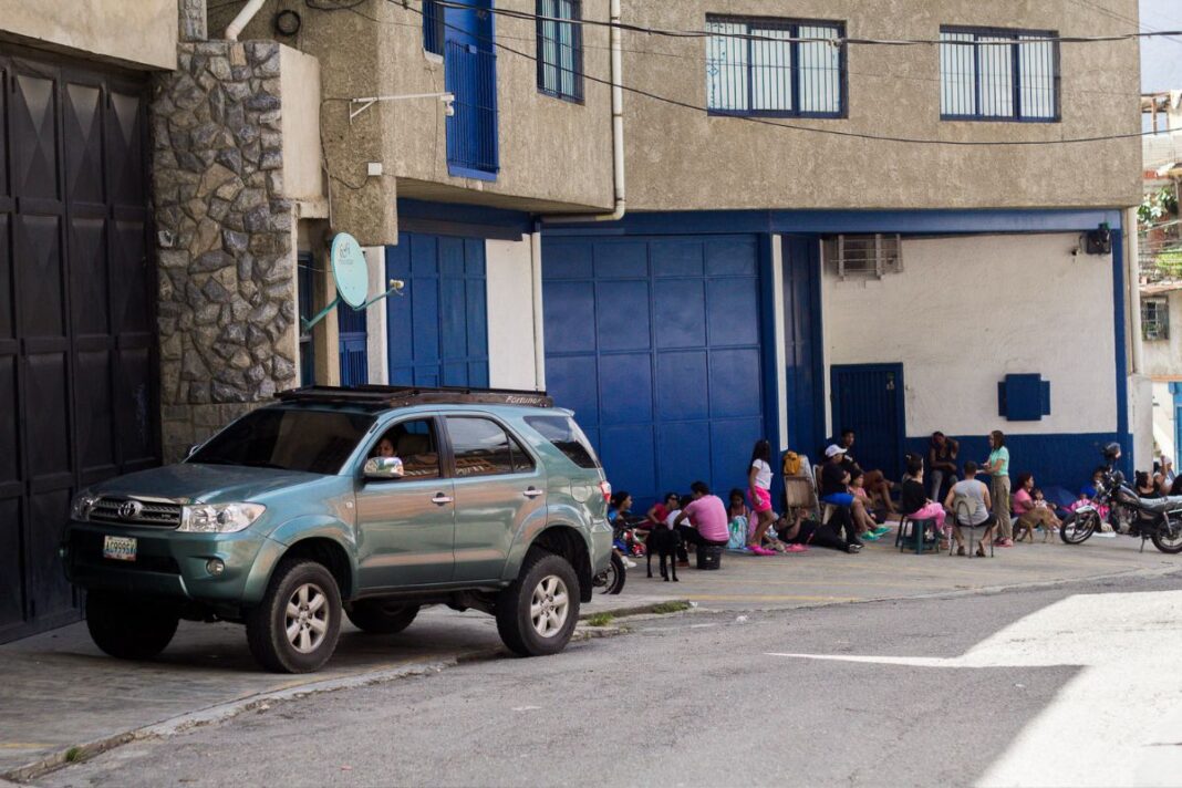 Médicos Sin Fronteras: 6 mil damnificados acampan en la calle un mes después de los terremotos