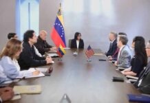 Delcy Rodríguez pide al rey Carlos III la liberación del oro venezolano retenido en el Banco de Inglaterra Delcy Rodríguez pide al rey Carlos III la liberación del oro venezolano retenido en el Banco de Inglaterra