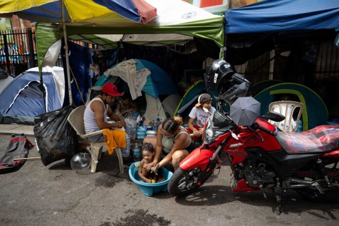 OCHA pide 296 millones de dólares adicionales para atender a afectados por terremotos en Venezuela OCHA pide 296 millones de dólares adicionales para atender a afectados por terremotos en Venezuela