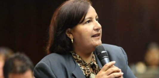Dinorah Figuera: "Esta no es una negociación paralela para fragmentar"