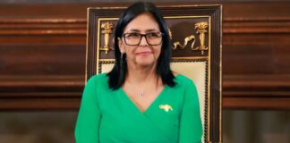 Delcy Rodríguez se querella contra Víctor de Aldama por «el sobre» para financiar al PSOE Delcy Rodríguez se querella contra Víctor de Aldama por «el sobre» para financiar al PSOE