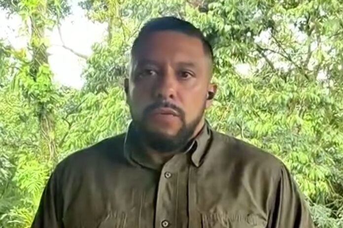 Periodista mexicano relata censura y escenas de desamparo tras cubrir zona cero en La Guaira Periodista mexicano relata censura y escenas de desamparo tras cubrir zona cero en La Guaira