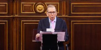 Edmundo González Urrutia: «Reconstruir Venezuela exigirá recuperar instituciones y la confianza» Edmundo González Urrutia: "Reconstruir Venezuela exigirá recuperar instituciones y la confianza"