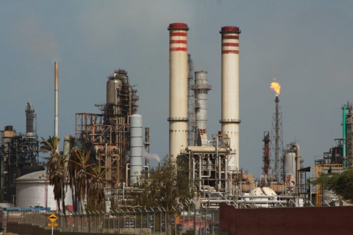 Pdvsa planifica la paralización temporal de la refinería El Palito Pdvsa planifica la paralización temporal de la refinería El Palito