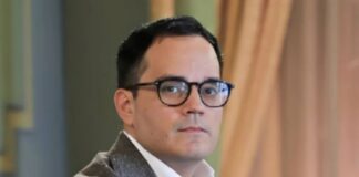 Régimen anuncia que mantendrá la reestructuración de su deuda externa pese a terremotos Régimen anuncia que mantendrá la reestructuración de su deuda externa pese a terremotos