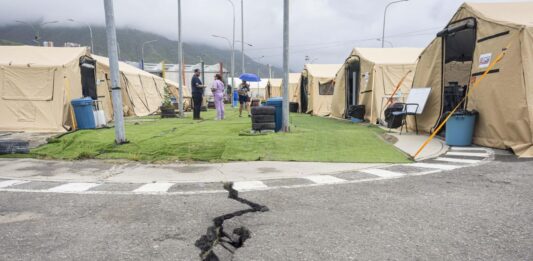 EFE: Heridos bajo los escombros, víctimas colaterales de los terremotos en Venezuela