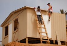 ONG chilena TECHO planea construir 200 viviendas para afectados por los terremotos en Venezuela ONG chilena TECHO planea construir 200 viviendas para afectados por los terremotos en Venezuela