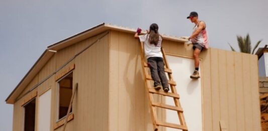 ONG chilena TECHO planea construir 200 viviendas para afectados por los terremotos en Venezuela