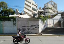 Se centran en Venezuela en la búsqueda de cuerpos cuando se cumplen dos semanas del terremoto Se centran en Venezuela en la búsqueda de cuerpos cuando se cumplen dos semanas del terremoto