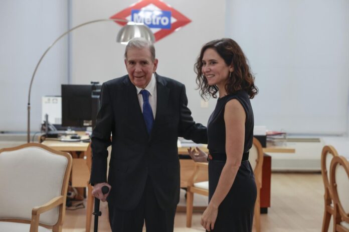 Edmundo González Urrutia agradeció apoyo de Madrid a Venezuela: «La solidaridad no se mide por las palabras, sino por la capacidad de actuar» Edmundo González Urrutia agradeció apoyo de Madrid a Venezuela: "La solidaridad no se mide por las palabras, sino por la capacidad de actuar"