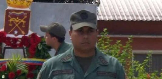 Perfil | El capitán Juan Carlos Caguaripano, el "enemigo público" del chavismo al que la justicia le abrió una inédita apelación
