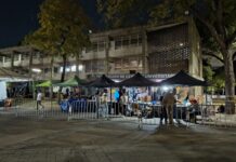 Centro de acopio de la UCV: Donaciones caen 70% aunque la emergencia no termina Centro de acopio de la UCV: Donaciones caen 70% aunque la emergencia no termina