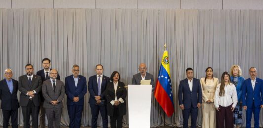 El País de España: Más de 30 toneladas de oro venezolano, moneda de cambio entre el chavismo y la oposición