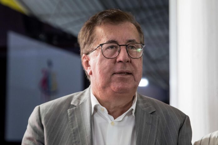 César Pérez Vivas exige a EE. UU. fecha para presidencial y reafirma candidatura de María Corina Machado César Pérez Vivas exige a EE. UU. fecha para presidencial y reafirma candidatura de María Corina Machado
