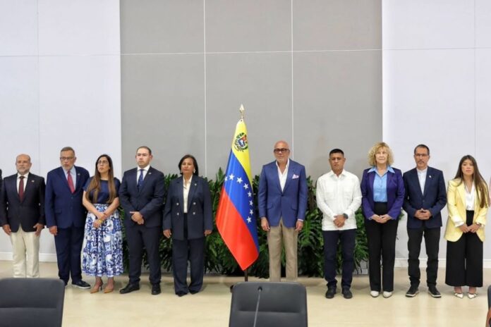 Diputado de la AN-2015 comparte detalles de la negociación y «reformas profundas» pactadas en mesa de diálogo con el régimen Diputado de la AN-2015 comparte detalles de la negociación y "reformas profundas" pactadas en mesa de diálogo con el régimen