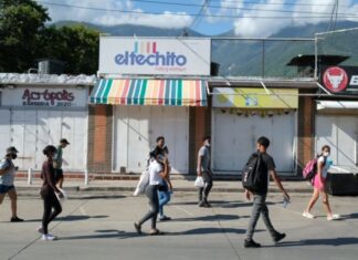 Doble terremoto del 24jun pone en jaque 30 mil empleos en Vargas Doble terremoto del 24jun pone en jaque 30 mil empleos en Vargas