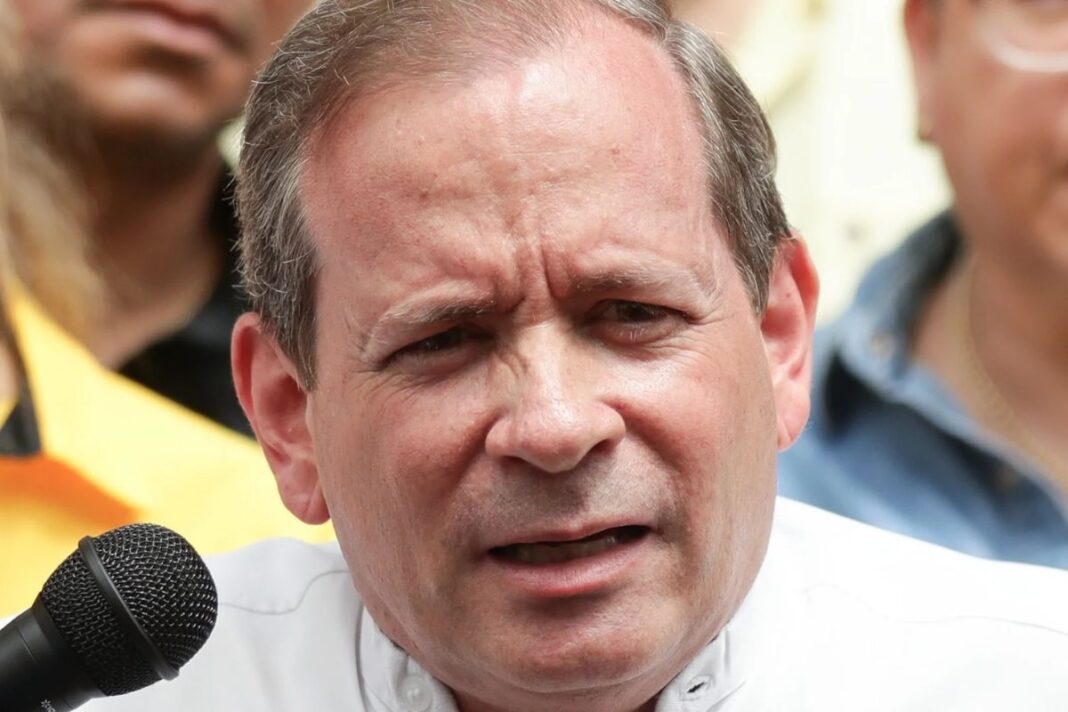 Juan Pablo Guanipa sobre diálogo entre la Asamblea Nacional 2015 y la AN Chavista: "Se han burlado de los acuerdos que se han hecho" Juan Pablo Guanipa sobre diálogo entre la Asamblea Nacional 2015 y la AN Chavista: "Se han burlado de los acuerdos que se han hecho"