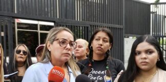 Gremio docente denuncia que inicio de clases está marcado por salarios de hambre y escuelas en ruinas Gremio docente denuncia que inicio de clases está marcado por salarios de hambre y escuelas en ruinas