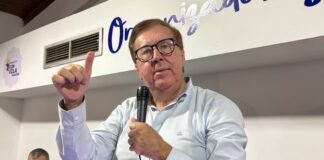 César Pérez Vivas «Aquí nadie está bailando en las calles»
