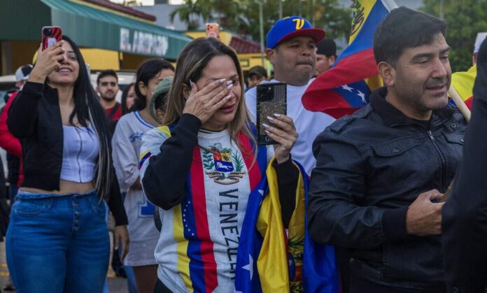 El miedo somete a venezolanos en el Doral: huyen de ICE por temor a ser deportados El miedo somete a venezolanos en el Doral: huyen de ICE por temor a ser deportados