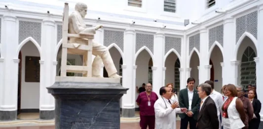 Project CURE de EE UU donó equipos e insumos médicos al Hospital Vargas de Caracas