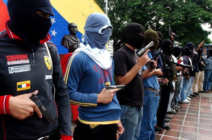 Radiografía de los colectivos en Venezuela: ONU retrata el apoyo del régimen a estos grupos armados Radiografía de los colectivos en Venezuela: ONU retrata el apoyo del régimen a estos grupos armados