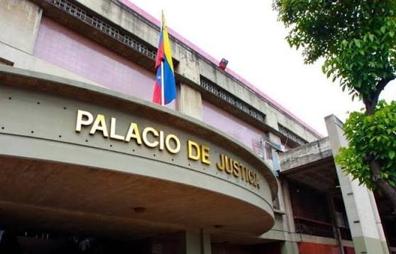 Los tribunales especiales contra el terrorismo deben ser disueltos de inmediato por ser inconstitucionales Los tribunales especiales contra el terrorismo deben ser disueltos de inmediato por ser inconstitucionales