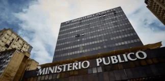 Larry Devoe ordenó al MP retirar de sus redes las imágenes de detenidos sin condena penal Larry Devoe ordenó al MP retirar de sus redes las imágenes de detenidos sin condena penal