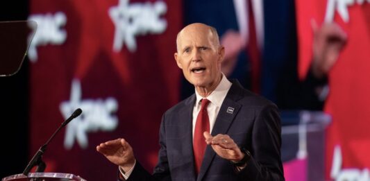 Rick Scott califica a Delcy Rodríguez de "jefa de un cartel de drogas"