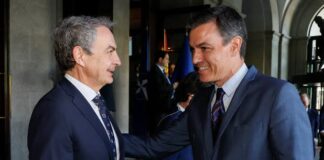 Sánchez vuelve a respaldar a Zapatero mientras se estrecha el cerco judicial por el ‘caso Plus Ultra’ Sánchez vuelve a respaldar a Zapatero mientras se estrecha el cerco judicial por el ‘caso Plus Ultra’