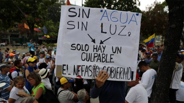 Se registraron nuevas protestas nocturnas en varios estados debido a la intensificación de apagones Se registraron nuevas protestas nocturnas en varios estados debido a la intensificación de apagones